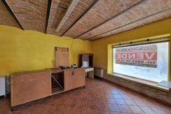 VENDE LOCALE COMMERCIALE – COPPITO